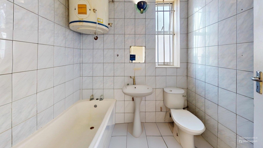 1 Bedroom Property for Sale in Humewood Eastern Cape